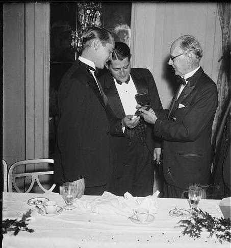 franchot tone had a big dick Anka romensky naked